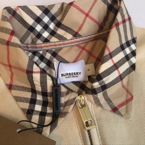 ♤♤Burberry cream polo●●